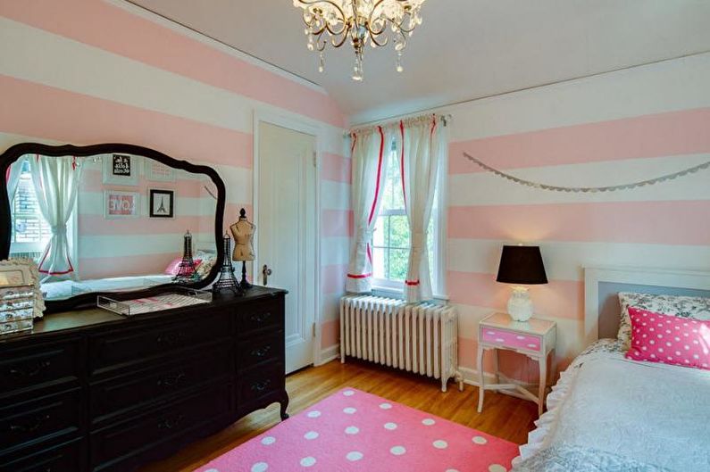 Roze kinderkamer - interieur foto