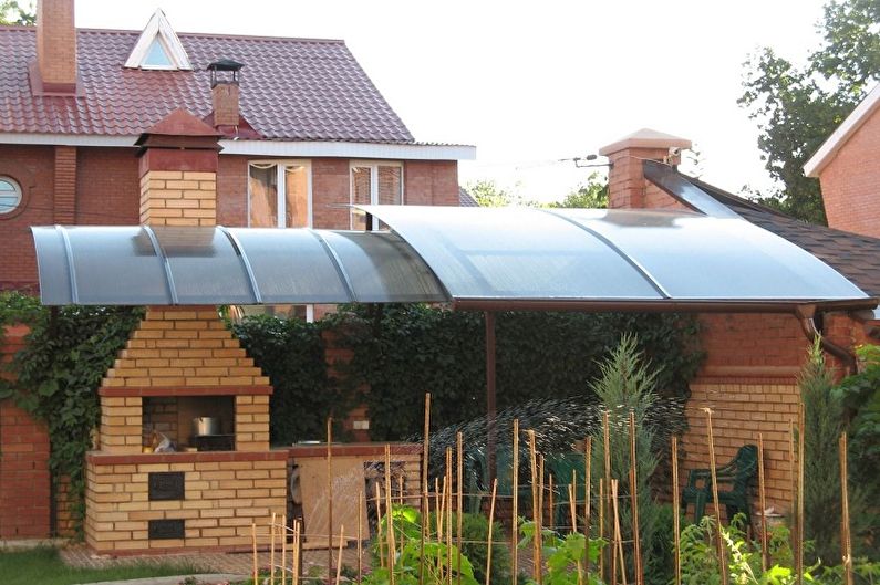 Gazebo en polycarbonate avec barbecue