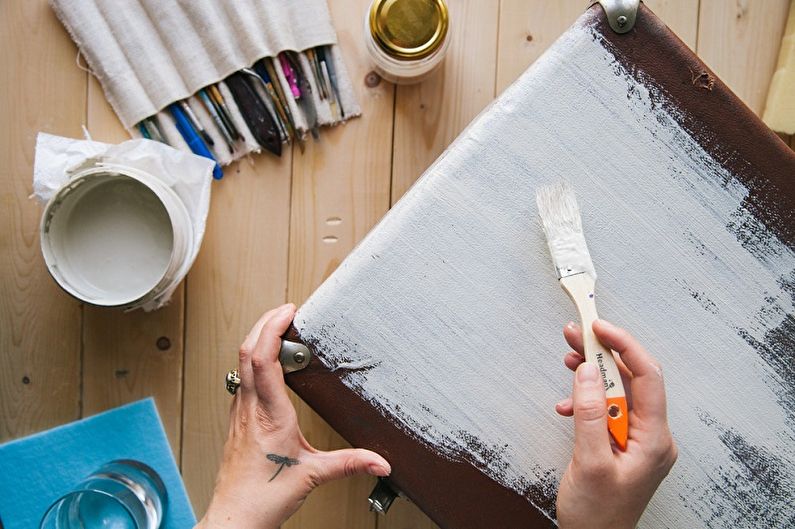 Pot de fleur bricolage dans une valise