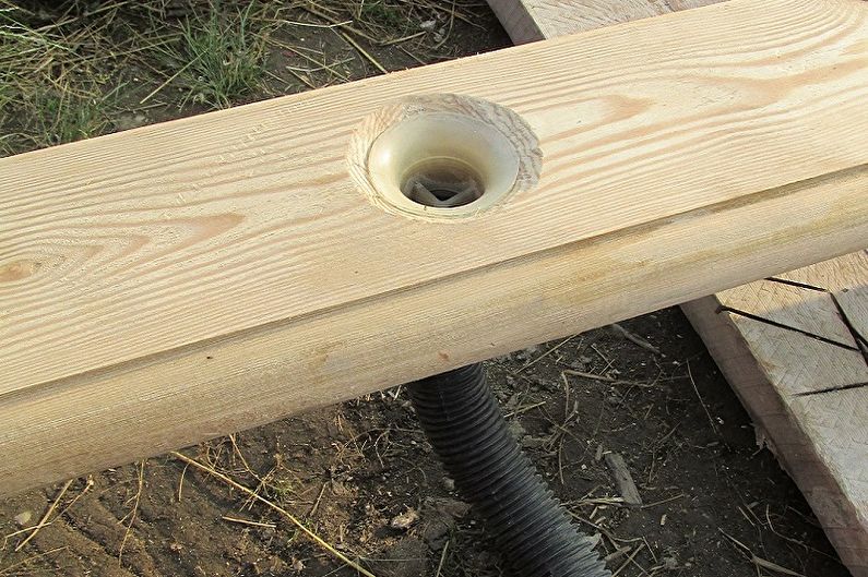 Do-it-yourself bath-barrel assembly steps - Water supply and drain