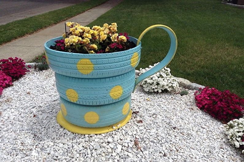 Parterre de fleurs à faire soi-même - Matériaux à portée de main