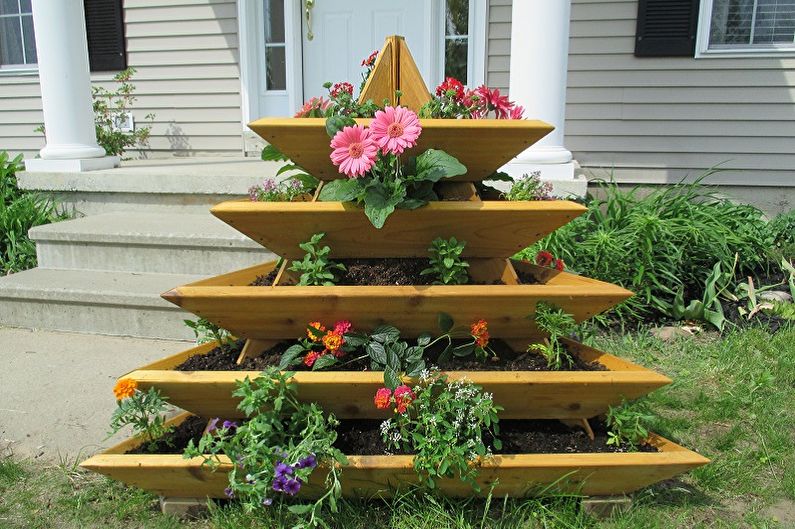 DIY flowerbed - larawan