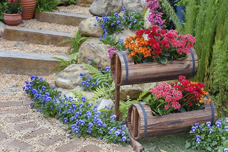 DIY flowerbed - larawan