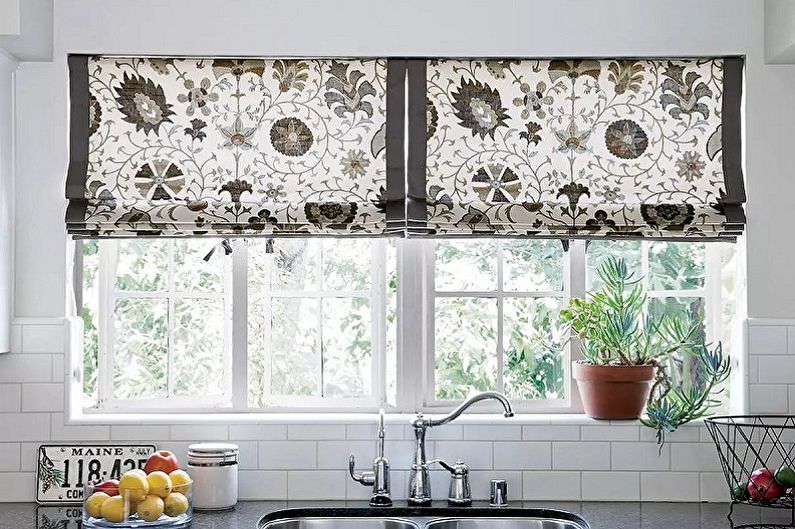 Tipos de cortinas de cocina - Cortinas romanas