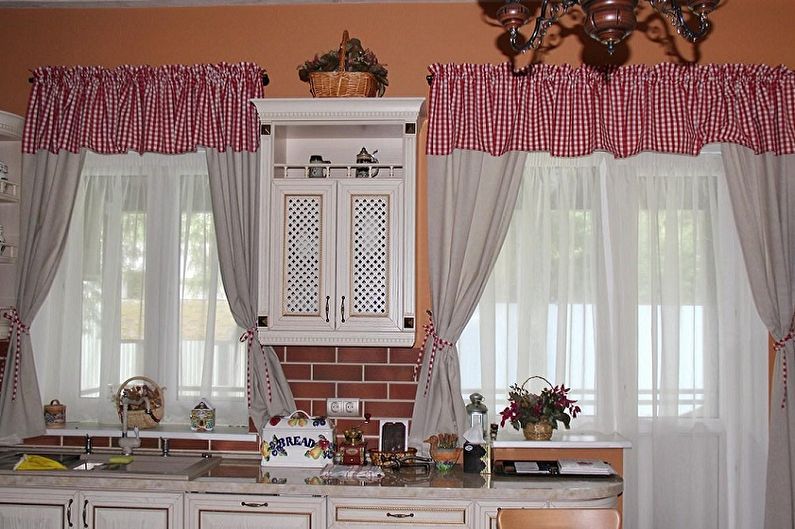 Cortinas en la cocina - foto