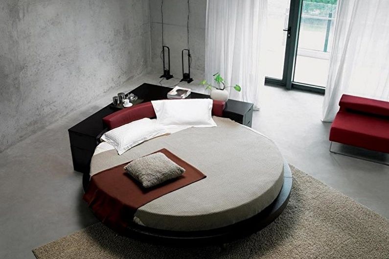 Round bed in the bedroom - photo