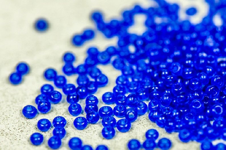 Violeta de perles de bricolatge: el que necessites per treballar