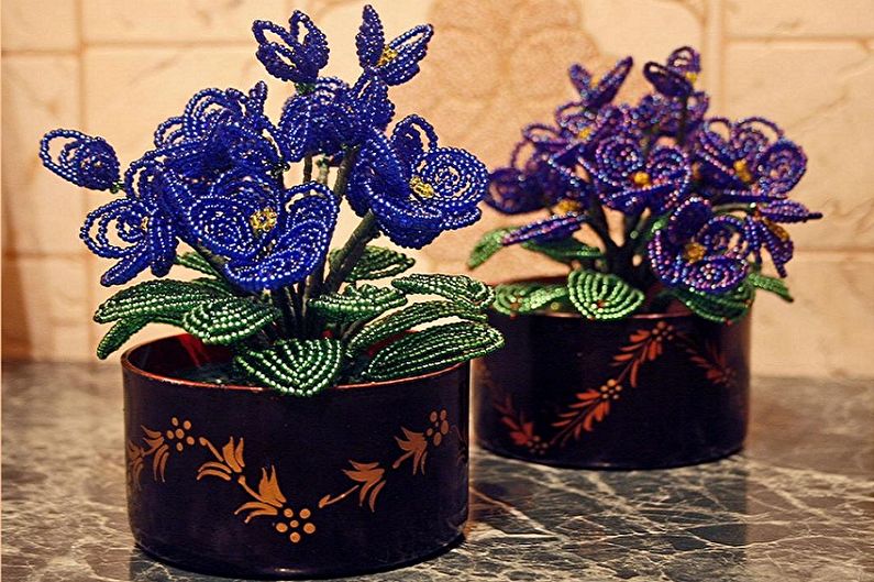 Do-it-yourself violet kuwintas - mga ideya sa larawan