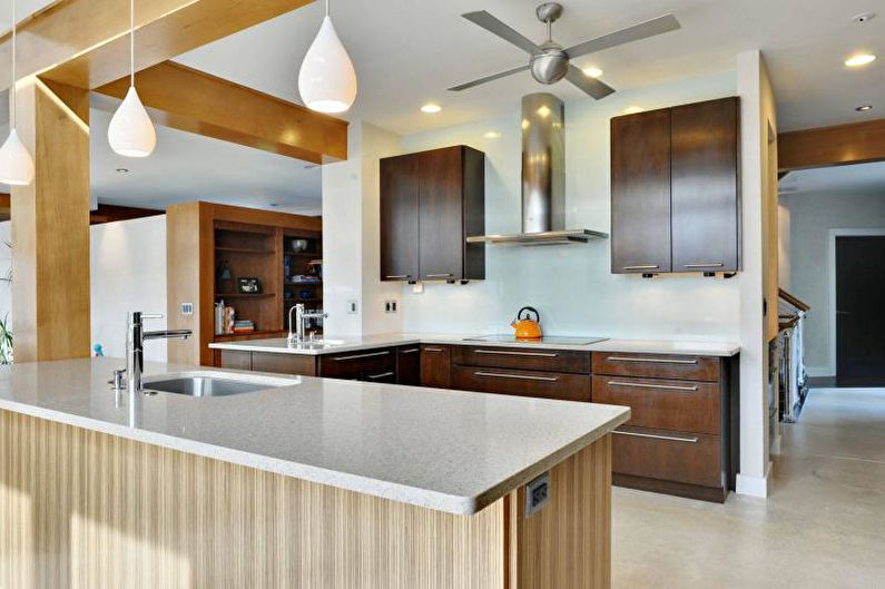 Paneles de pared blancos para la cocina.