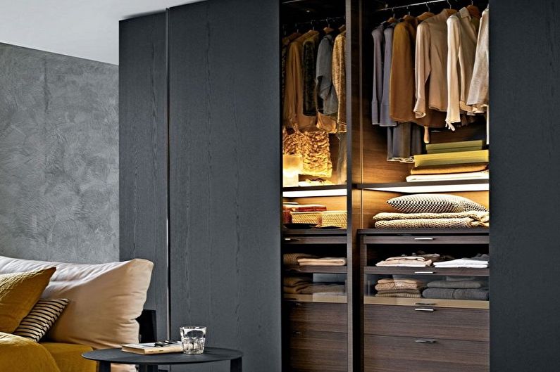 Remplir l'armoire - photo