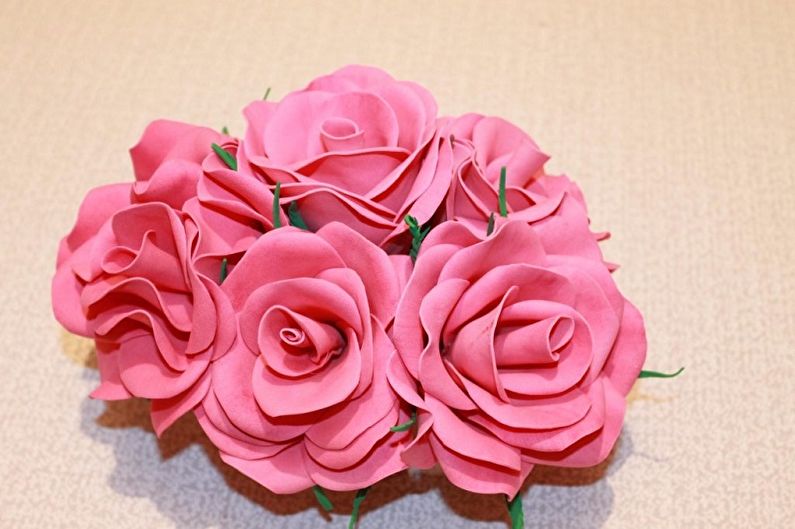 DIY do-it-yourself roses - larawan