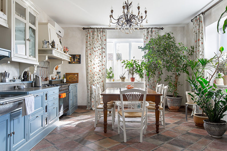 La combinazione di colori all'interno della cucina - foto