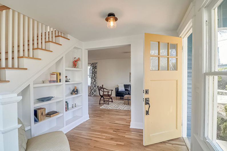 Interior design hallway in the style of shabby chic - photo