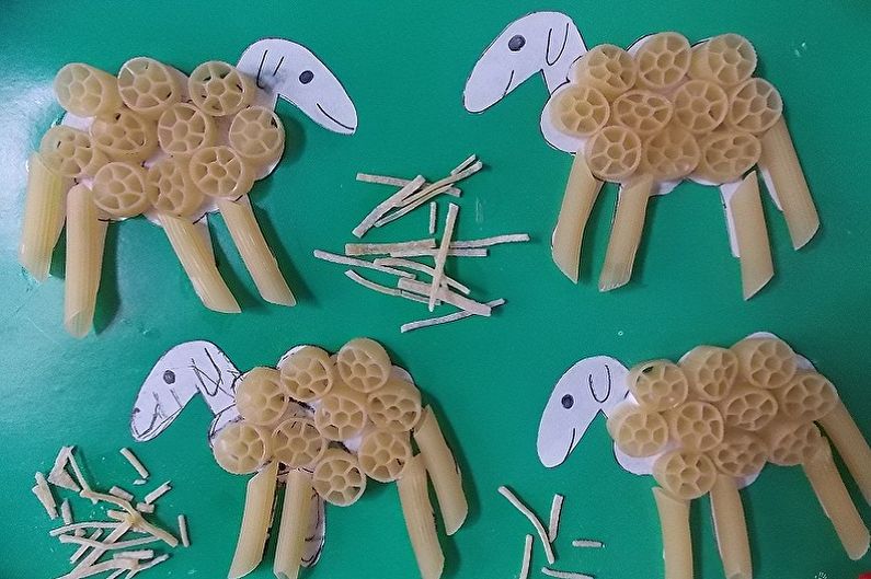 DIY DIY Pasta Crafts - Apliques