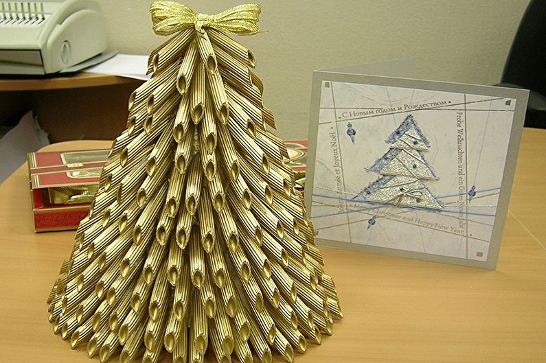 Artesanato de macarrão de Natal DIY - árvore de Natal