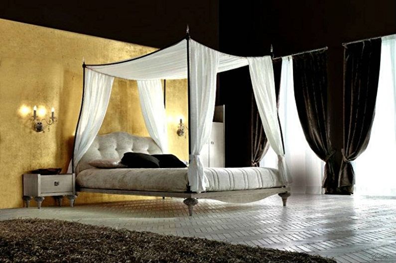 Four Poster Beds - Photo