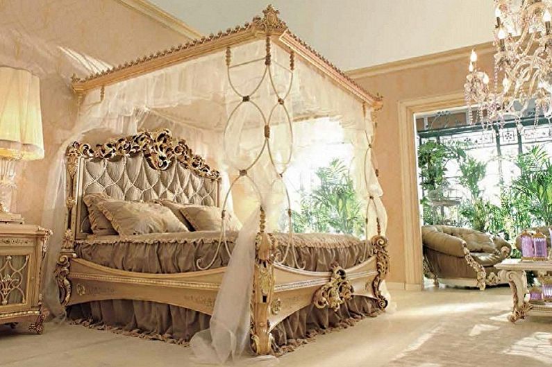 Four Poster Beds - Photo