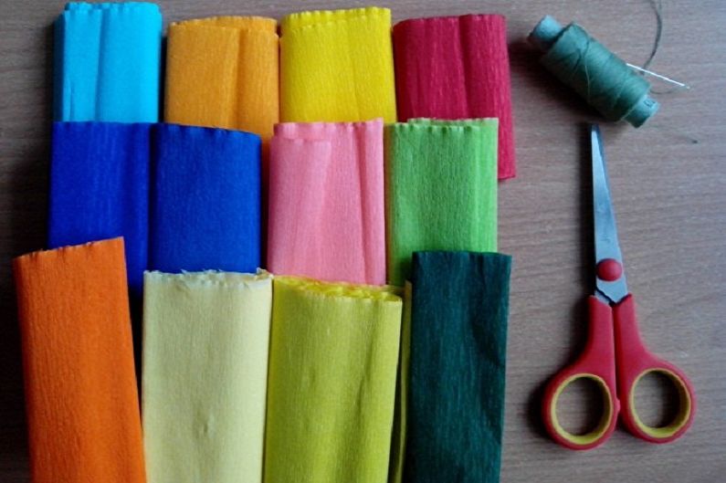 Borboletas do-it-yourself na parede - borboletas de papel ondulado