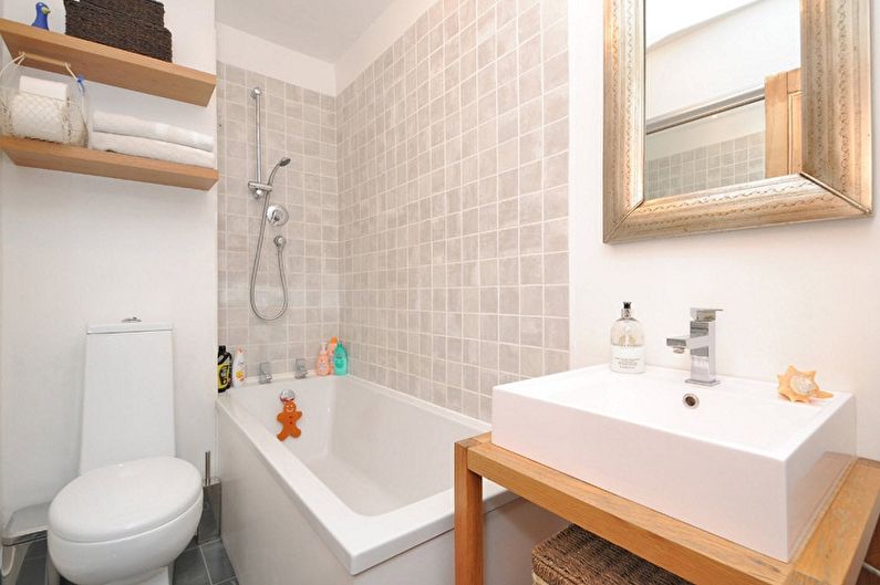 Diseño interior de un baño pequeño - foto