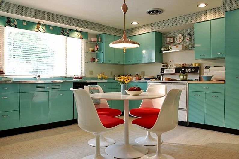 Diseño interior de una cocina blanco-verde - foto