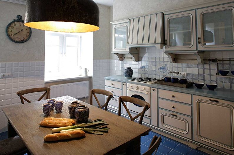 Design d'intérieur de cuisine de style provençal - photo